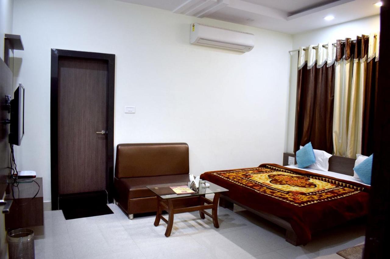 Hotel Rk Residency Satna Buitenkant foto